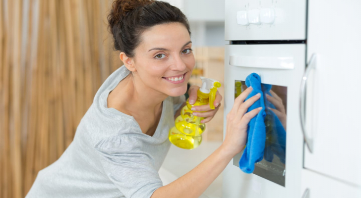 طريقة سهلة لتعقيم أدوات التنظيف الكهربائية